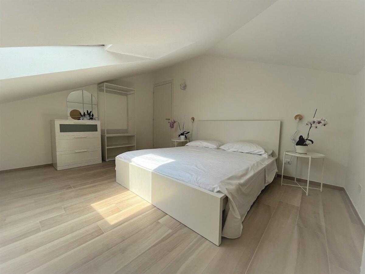 Attico Calla Peschiera del Garda Eksteriør bilde
